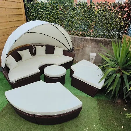 Renovated With Garden Pool Air Conditioning 4 Sleeps Lägenhet